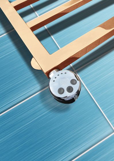 Croma - электрический дизайн полотенцесушитель с квадратным профилем