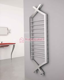 Дизайнерский полотенцесушитель из матовой полированной нержавеющей стали Classico Carisa