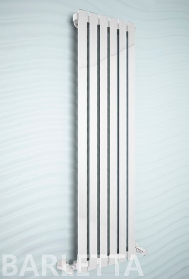 Barletta White - белый дизайн полотенцесушитель с прямоугольными вертикалями.