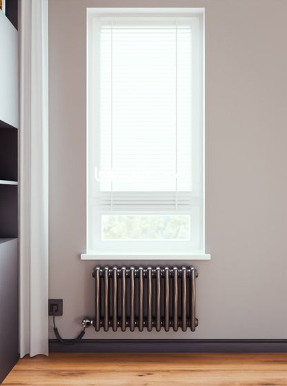 Bareng Softy Electric 3037 - электрический трехтрубный трубчатый радиатор высотой 370мм