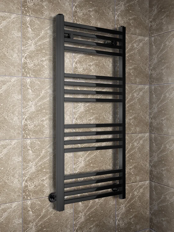 Modus Black - черный водяной полотенцесушитель с квадратным профилем