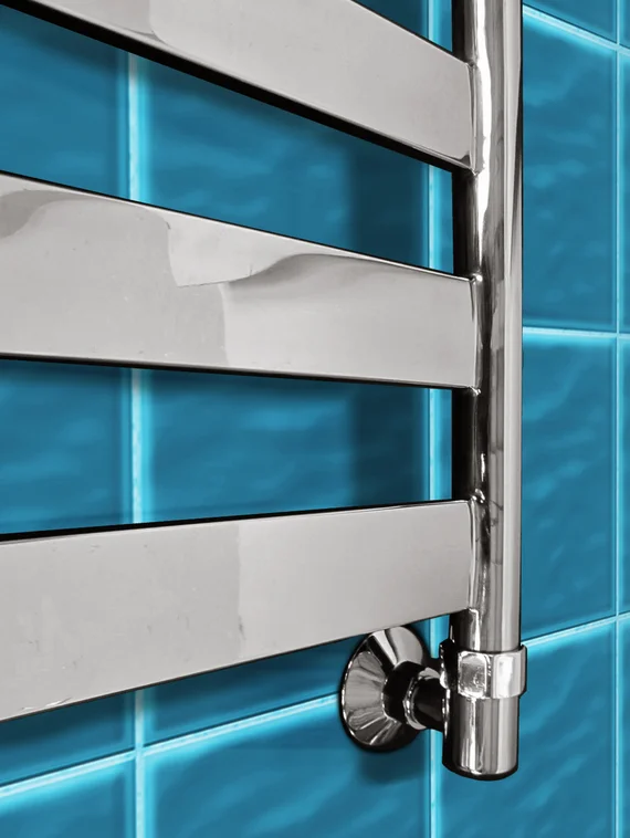 Napoli - водяной дизайн полотенцесушитель с широким профилем прямоугольного сечения