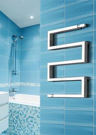 Ultra White - белый дизайн полотенцесушитель с боковым подключением из квадратного профиля