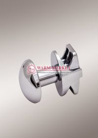 Крючок округлый для полотенцесушителей и радиаторов хромированный.