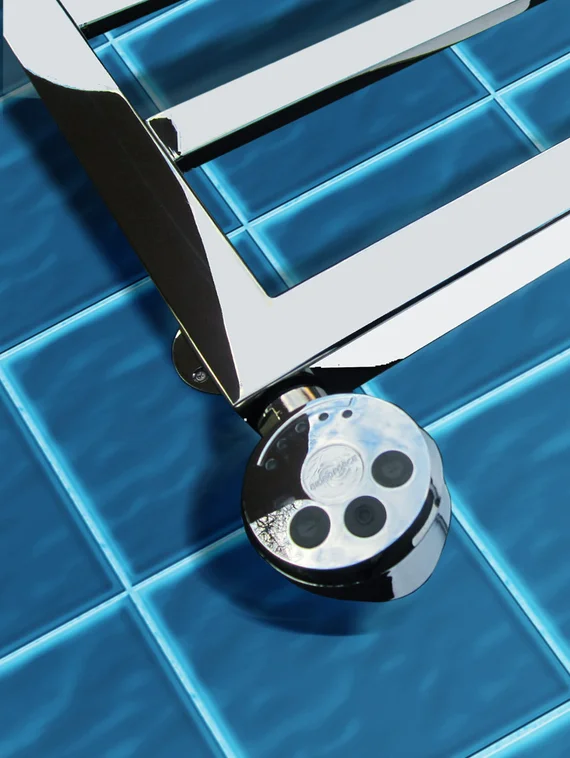 Bergamo - дизайн полотенцесушитель с квадратным профилем