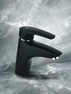 Timo Beverli Black - черный смеситель для раковины классика