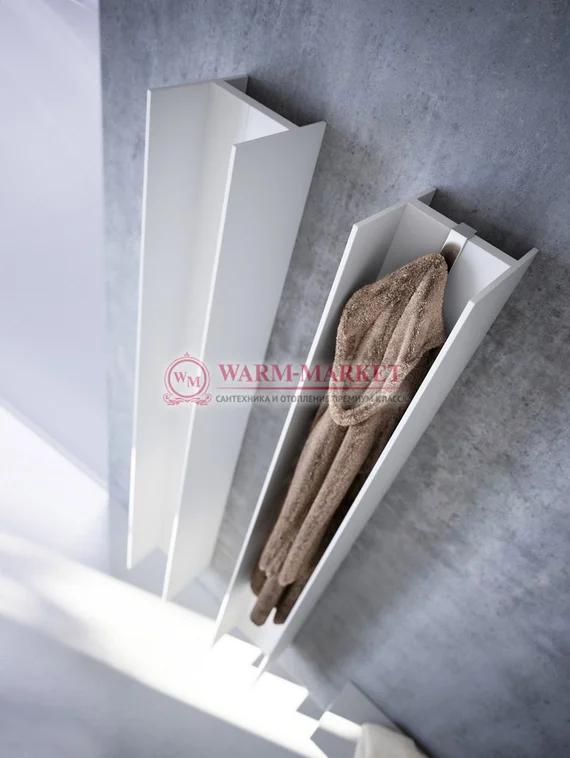 Вертикальный дизайн радиатор Antrax IT Serie T