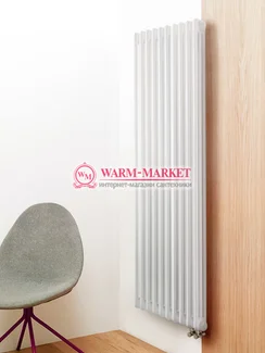 Вертикальный трубчатый радиатор Purmo Delta Lazerline 3180-10 секций, трехтрубный с нижним правым/левым подключением.