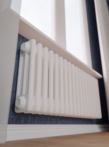 Bronto Pipe 3037 - трехтрубный трубчатый радиатор высотой 370 мм, нижнее подключение