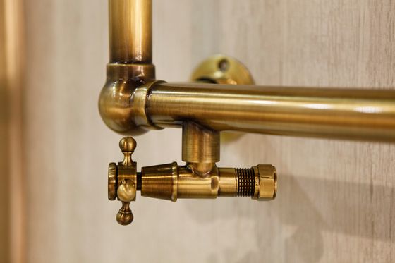 Cezares Taranto - полотенцесушитель в стиле ретро