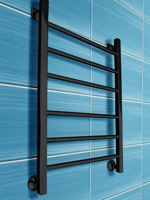 Classic Black - черный полотенцесушитель с квадратными вертикалями