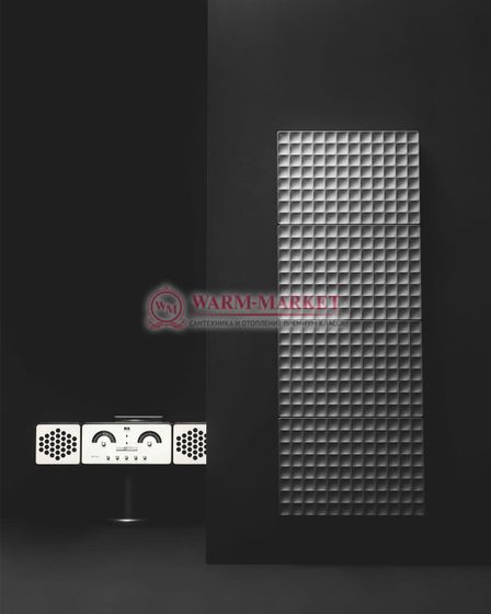 Вертикальный дизайн радиатор Antrax IT Waffle