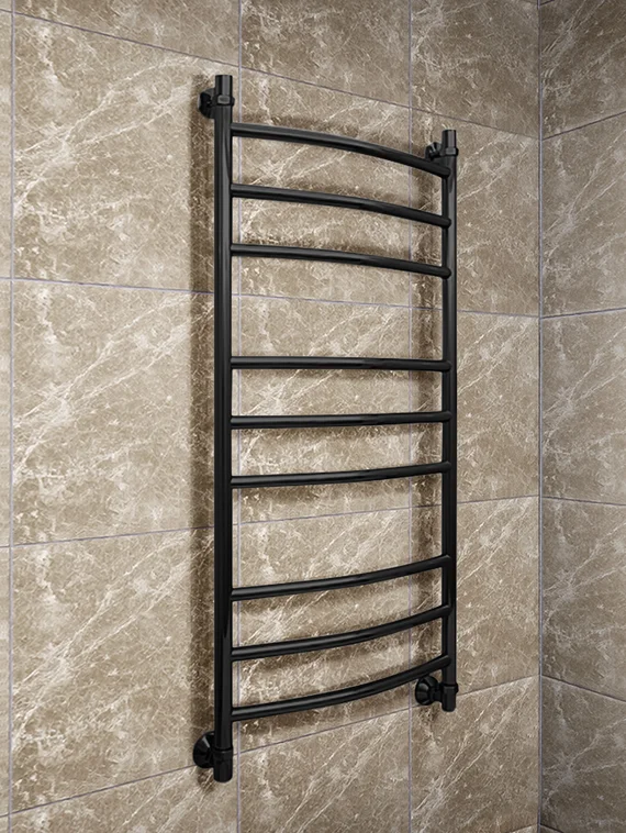 Galant Black - черный  водяной полотенцесушитель со слегка выгнутыми перекладинами, 600х600 мм