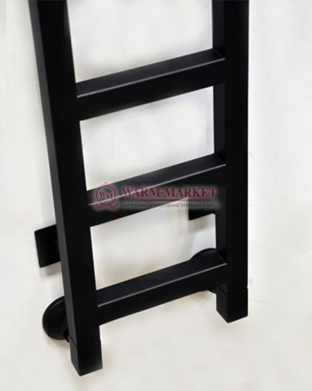 Quadro Q11 - водяной дизайн-полотенцесушитель из нержавеющей стали