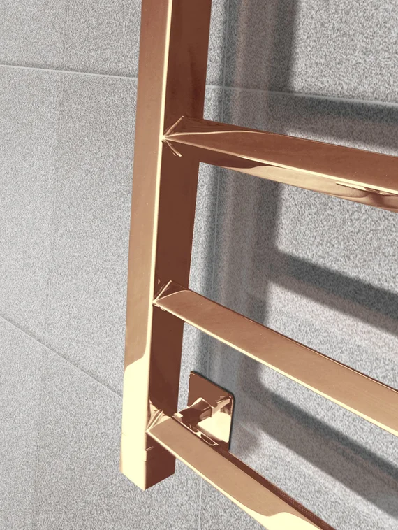 Sorento - полотенцесушитель c перекладинами оригинальной формы