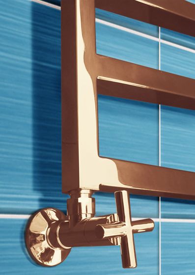 Ancona - дизайн полотенцесушитель квадратной формы