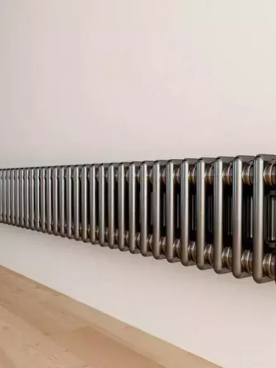 Трубчатый радиатор Zehnder Charleston Technoline 3035 в цвете прозрачный лак