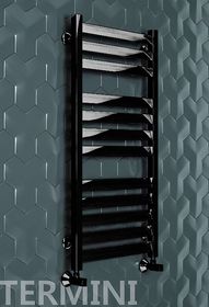 Termini Black - черный дизайн полотенцесушитель с прямоугольными вертикалями