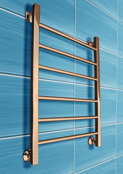 Classic S - узкий полотенцесушитель шириной 300 мм. бронза