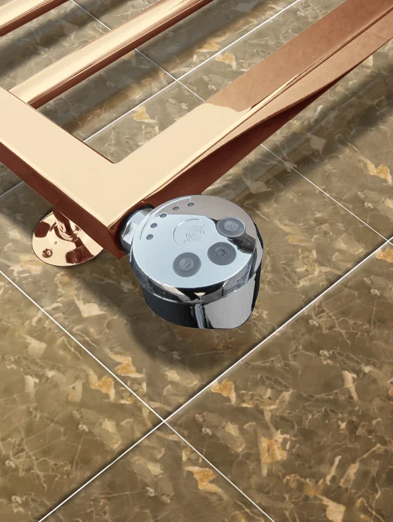 Corsa - дизайн полотенцесушитель с квадратными и круглыми формами