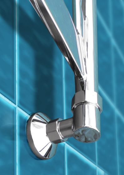 Napoli - вертикальный дизайн полотенцесушитель с широким профилем прямоугольного сечения