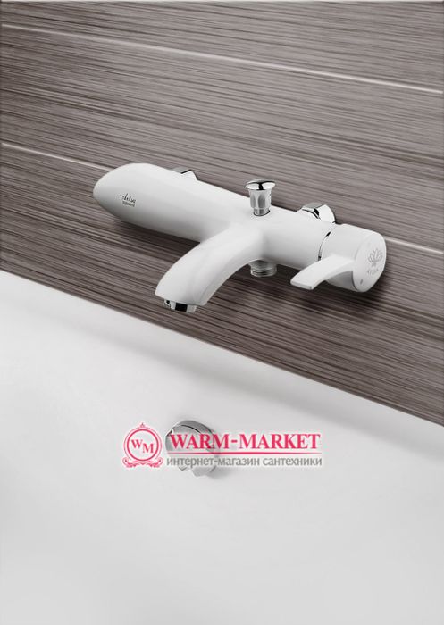 Lotos 012 White - белый смеситель для ванны с душем | Фото