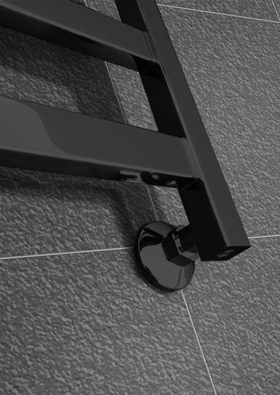 Verona - электрический дизайн полотенцесушитель с квадратными вертикалями