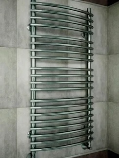 Mario E - электрический полотенцесушитель выгнутый вперед.