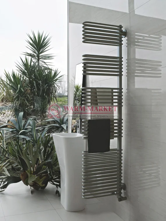 Вертикальный дизайн радиатор Tubes Totem