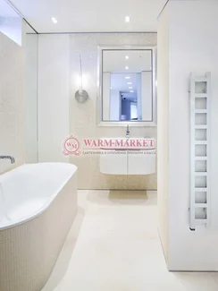 Quadro EQ11 - электрический дизайн-полотенцесушитель из нержавеющей стали