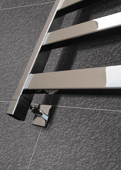 Verona - дизайн полотенцесушитель с квадратными вертикалями