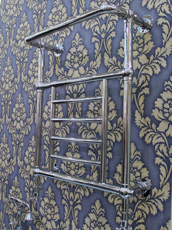 Cezares Bologna - полотенцесушитель в стиле ретро