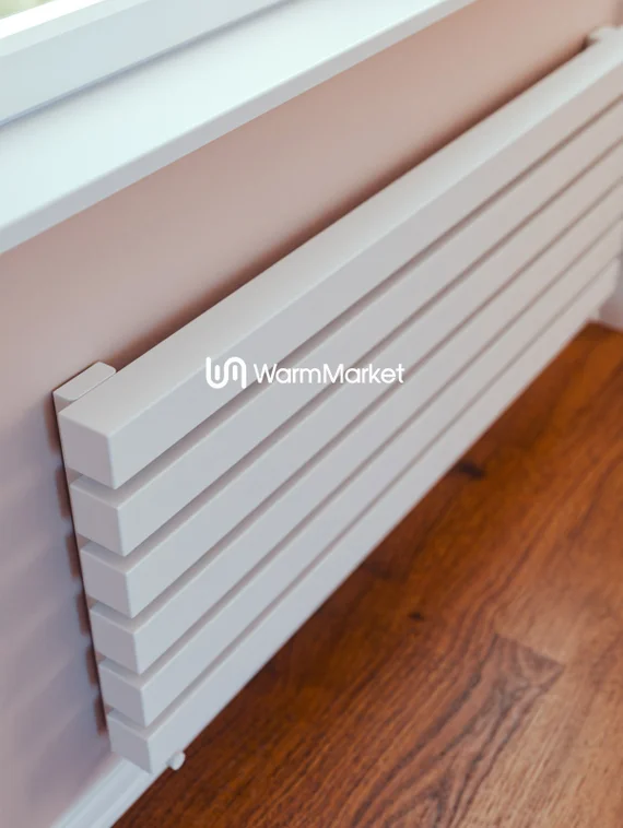 Bareng Livian Z 600 - горизонтальный трубчатый радиатор шириной 600 мм, нижнее разнесенное подключение