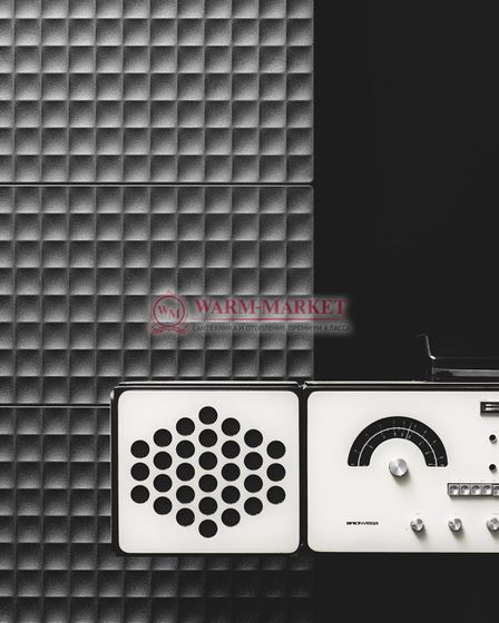 Вертикальный дизайн радиатор Antrax IT Waffle