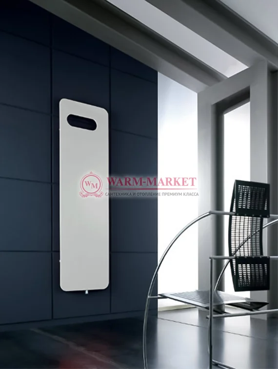 Вертикальный дизайн радиатор Cordivari Badge