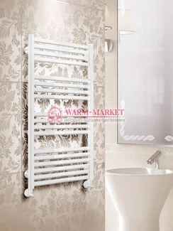 Toscana white - белый полотенцесушитель с квадратным профилем.