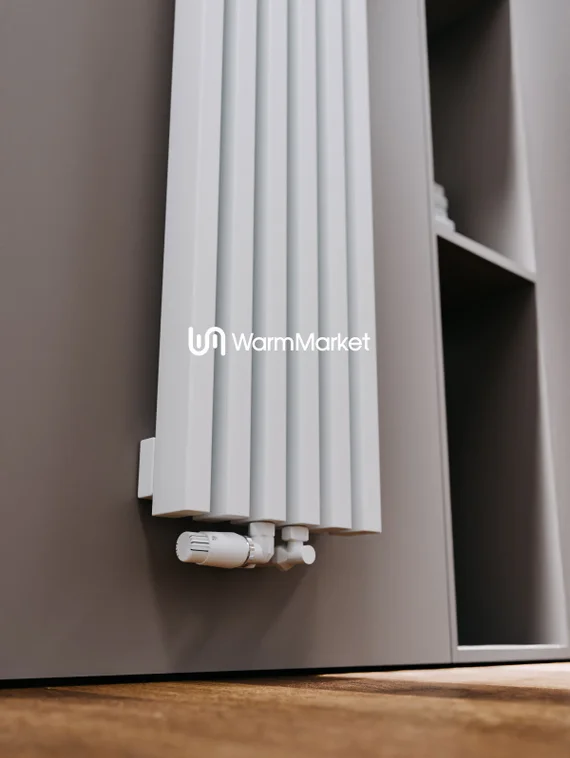 Bareng Select V 1750 - вертикальный трубчатый радиатор высотой 1750 мм, нижнее центральное подключение