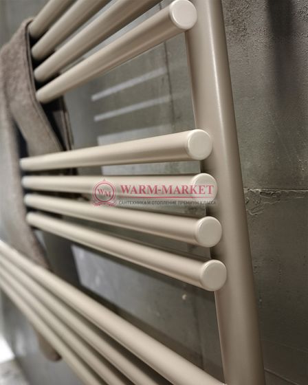 Горизонтальный дизайн радиатор Antrax IT Bdo 25