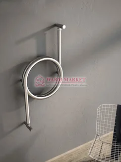 Дизайнерский полотенцесушитель из матовой полированной нержавеющей стали Crux Carisa