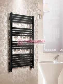 Toscana black - черный полотенцесушитель с квадратным профилем.