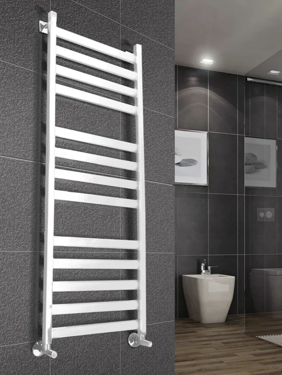 Verona - дизайн полотенцесушитель с квадратными вертикалями