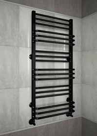 Sorento Black - черный полотенцесушитель с чередующимися перекладинами
