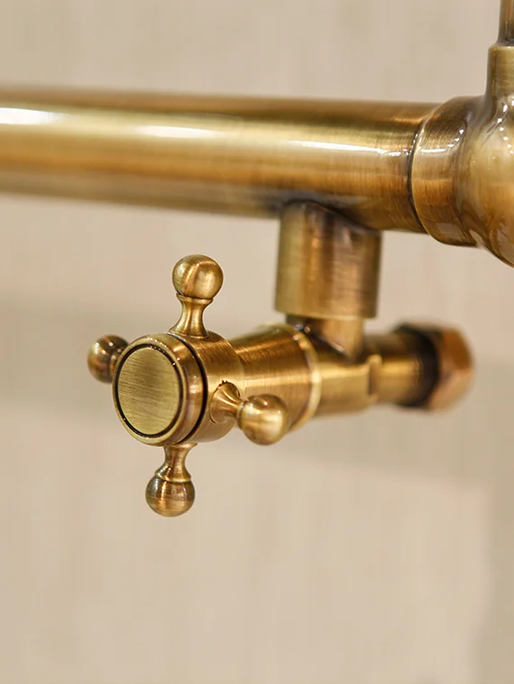 Cezares Taranto - полотенцесушитель в стиле ретро