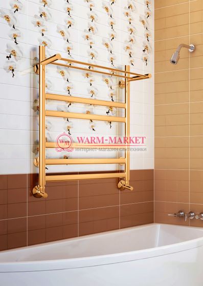 Hendriks-водяной полотенцесушитель с полкой цвет золото