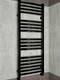 Greta Black - черный полотенцесушитель с квадратными вертикалями.