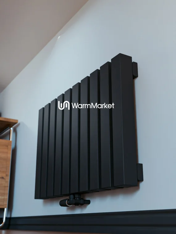 Bareng Livian V 700 - вертикальный трубчатый радиатор высотой 700 мм, нижнее центральное подключение