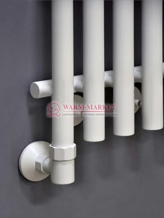 Tune - вертикальный водяной дизайн-полотенцесушитель высотой 1850 мм из нержавеющей стали