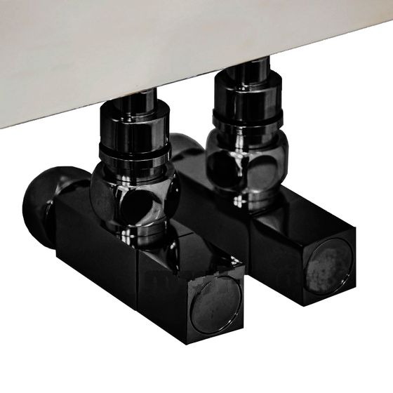 Вентиль квадратный регулировочный прямой белого цвета.