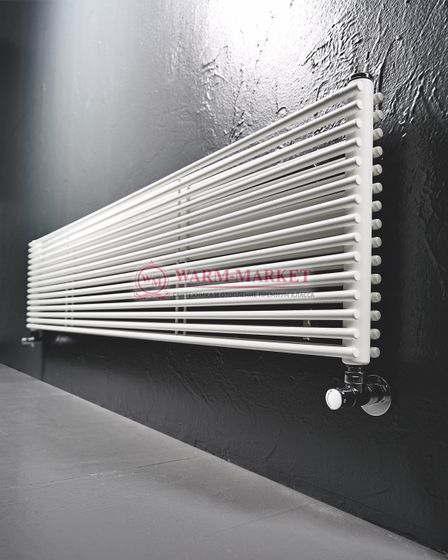 Вертикальный дизайн радиатор Antrax IT AV 13 s/d