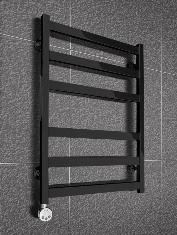 Verona Black - черный дизайн полотенцесушитель с квадратными вертикалями